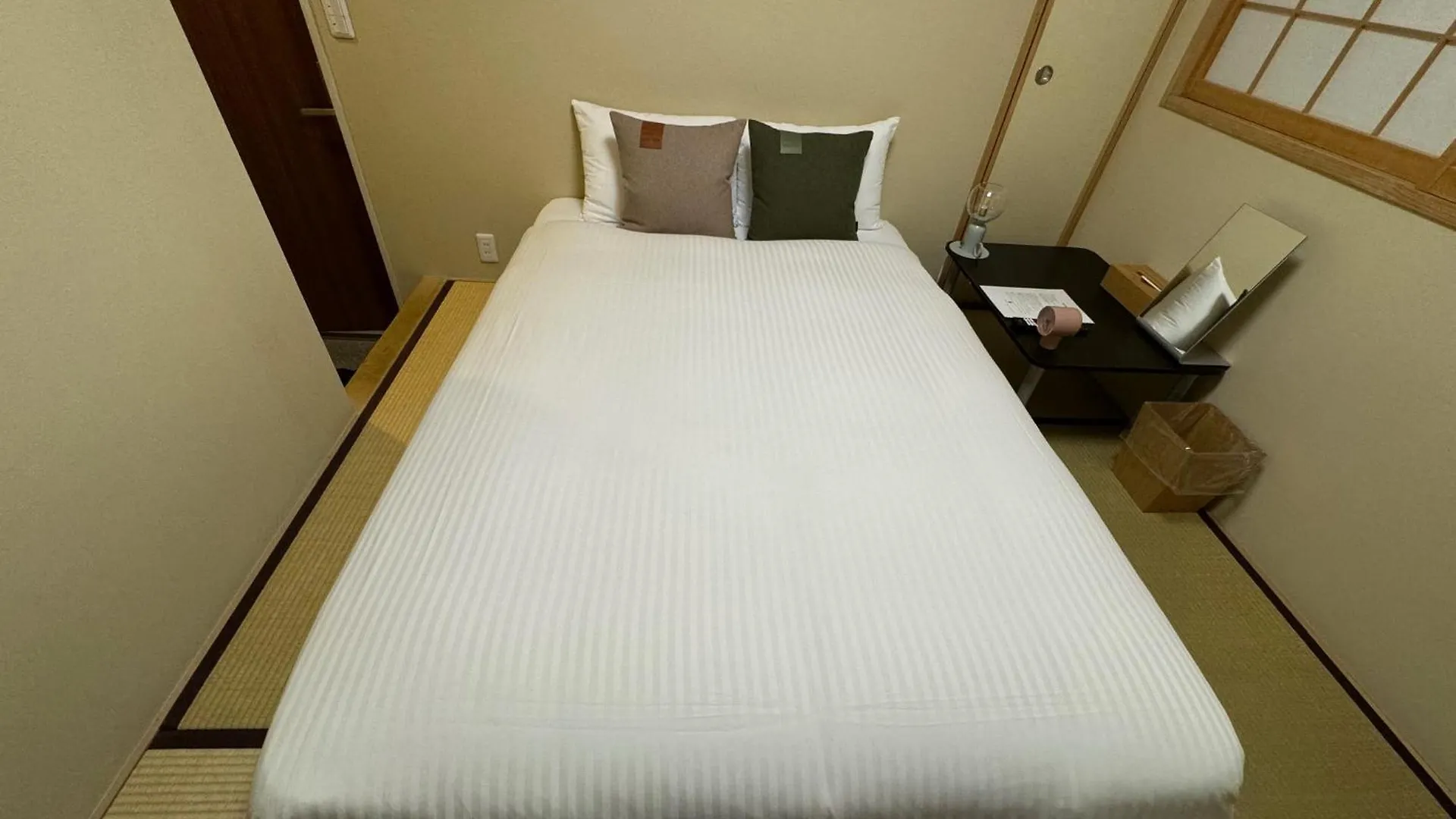 R Hotel-The Atelier Shinsaibashi East Osaka Japonia